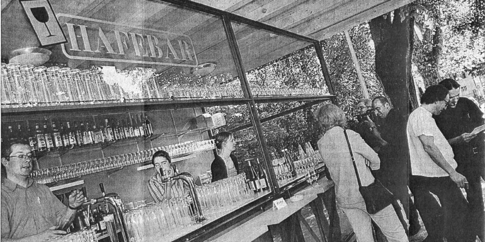 Adi Meichtry: Foto im Solothurner Tagblatt vom 17.5.2021 zur Eröffnung der Hafebar.